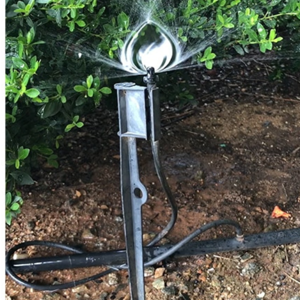 Fan-Jet Microsprinklers. Narrow Beds